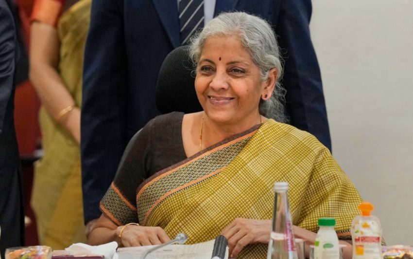  పార్లమెంట్‌లో సవరిస్తున్న ఆదాయపు పన్ను బిల్లు 2025ను ప్రవేశపెట్టనున్న సీతారామన్