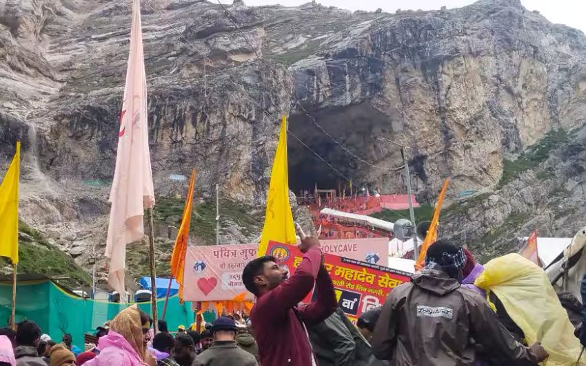 18 రోజుల్లో అమర్‌నాథ్ యాత్రలో 3 లక్షలకుపైగా భక్తులు దర్శనం