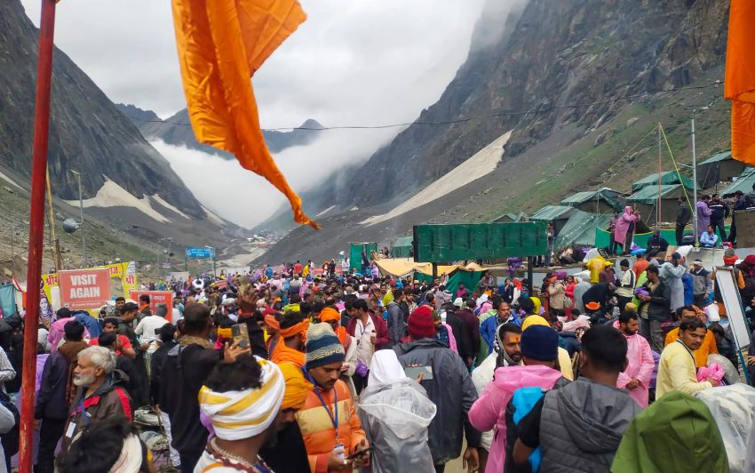 Amarnath Yatra Halted Due to Heavy Rainfall in Jammu and Kashmir