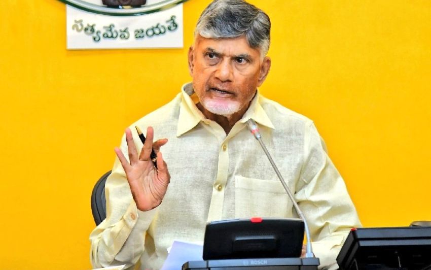 ఆగస్టు 15వ తేదీలోపు 15 లక్షల పేద కుటుంబాల గుర్తింపు: చంద్రబాబు