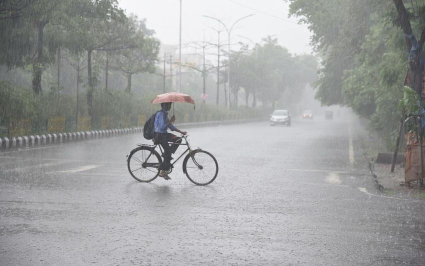 Andhra Pradesh Weather Alert: Thunderstorms and Rains Forecast Across Several Districts