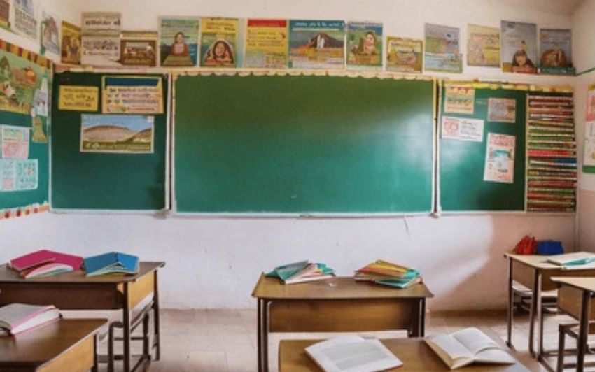 ఏపీ వర్షాలు 2025: భారీ వర్షాల కారణంగా రెండు జిల్లాల్లో స్కూళ్లకు సెలవు