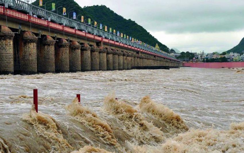 APSDMA Issues Alert to People in Krishna River Flood-affected Areas