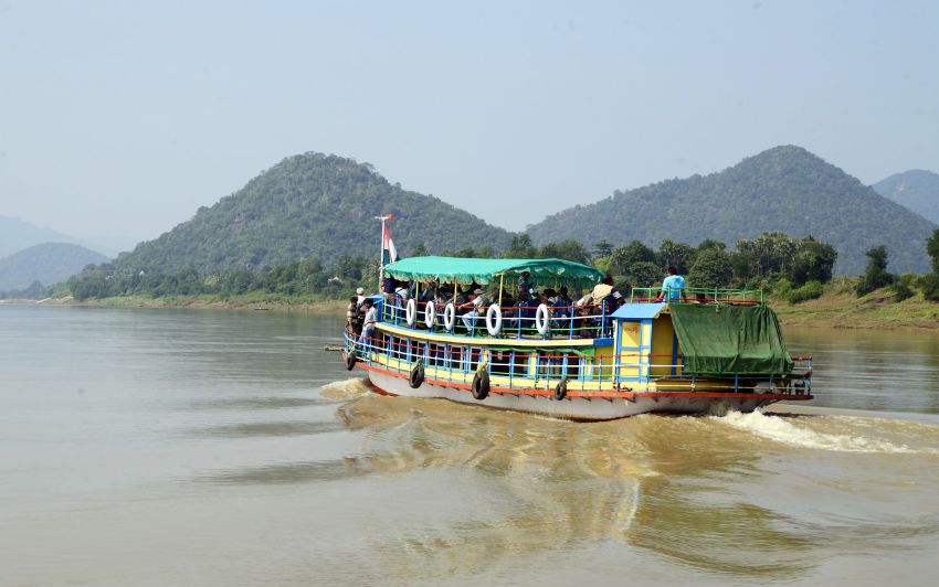 Heavy Flood in Godavari River; Papikondalu Boat Trips Temporarily Halted