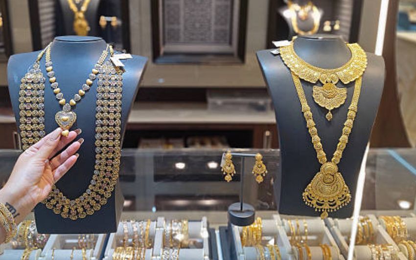 Gold and Silver Prices Rise by 2% Amid Positive Global Cues