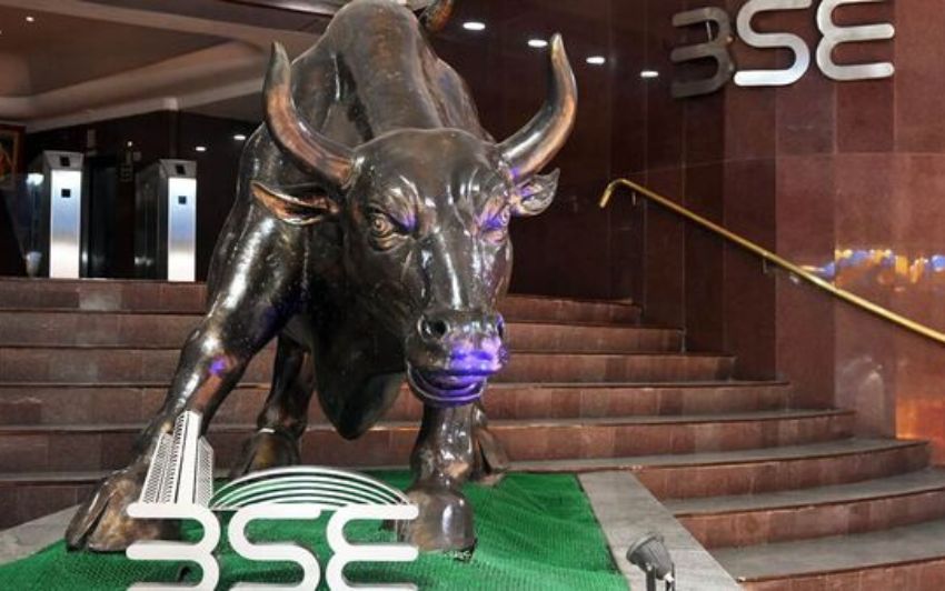 Indian Stock Market Remains Flat Ahead of US Fed Policy Decision