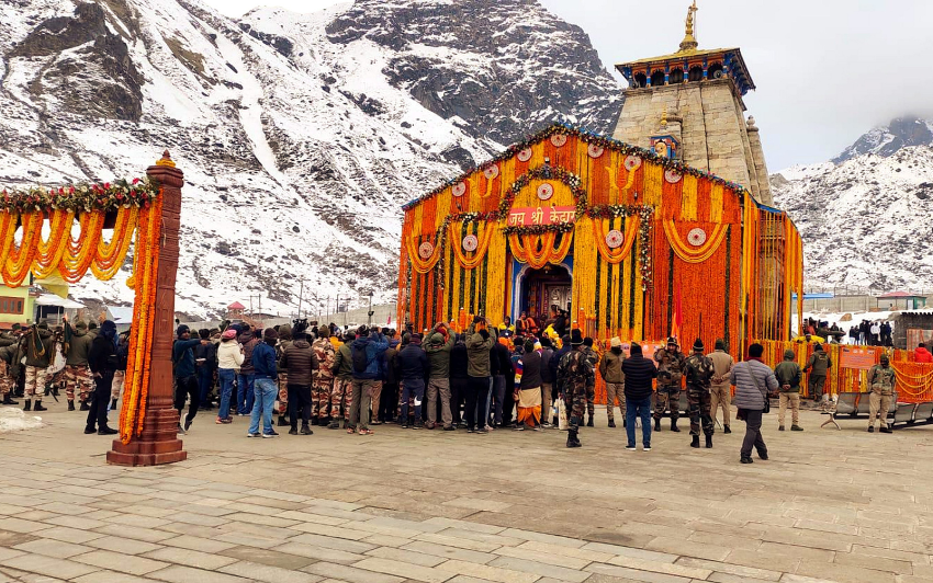 Kedarnath Temple: Over 30,000 Devotees Visit on Opening Day
