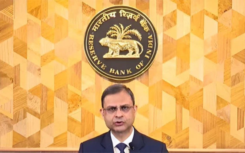 RBI Keeps Interest Rates Unchanged Amid Global Concerns