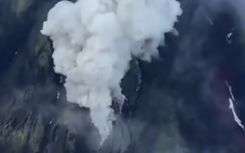 600 ఏళ్ల తర్వాత రష్యా క్రషెన్నినికోవ్ అగ్నిపర్వతం పేలుడు