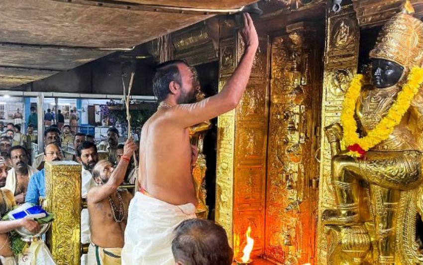 Sabarimala Temple Shock: 4.5 Kg Gold Missing from Treasury