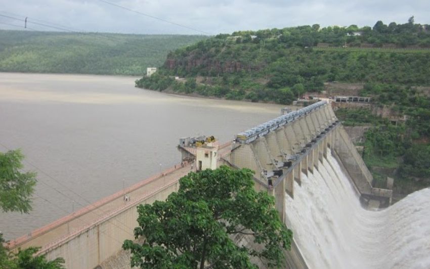 Srisailam Dam: Rising Flood Waters in River Krishna – Current Situation at the Dam