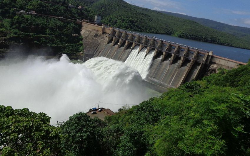 Srisailam Project Flood: Inflow 2,69,429 cusecs, Outflow 3,48,492 cusecs