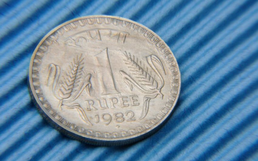 Indian Rupee Stays Strong Despite Tariff War Threats by Trump