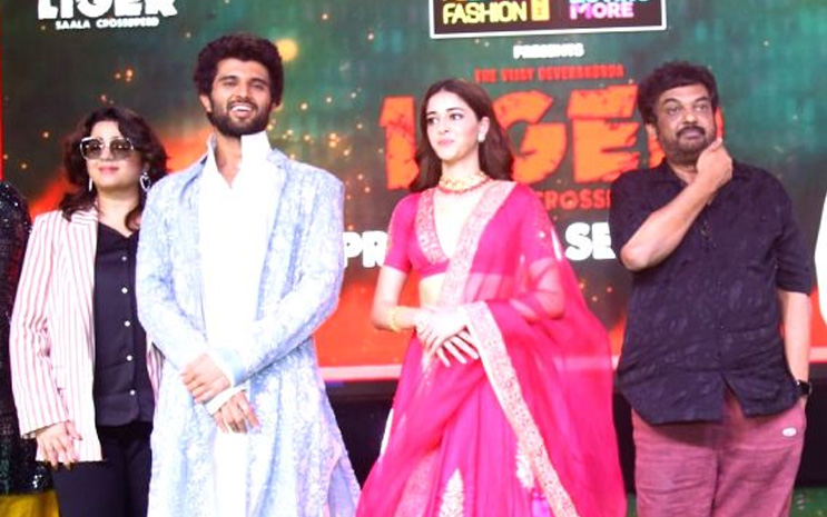 Vijay Deverakonda Liger Pre Release Event | Puri Jagannadh | Ananya Panday